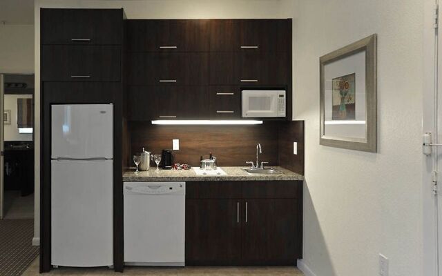 Crystal Beach Suites Miami Oceanfront Hotel