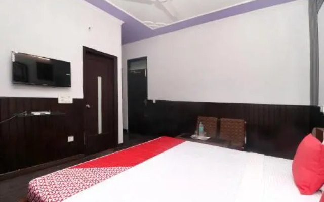 OYO 18336 Hotel Appreciate