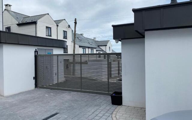 Stunning Cliff Edge Apartment in Newquay