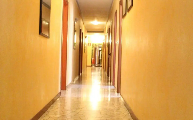 Hotel America
