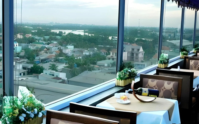 Phuong Thuy Hotel by Reddoorz