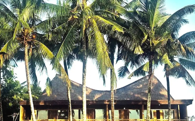 Luxury Bamboo Hostel