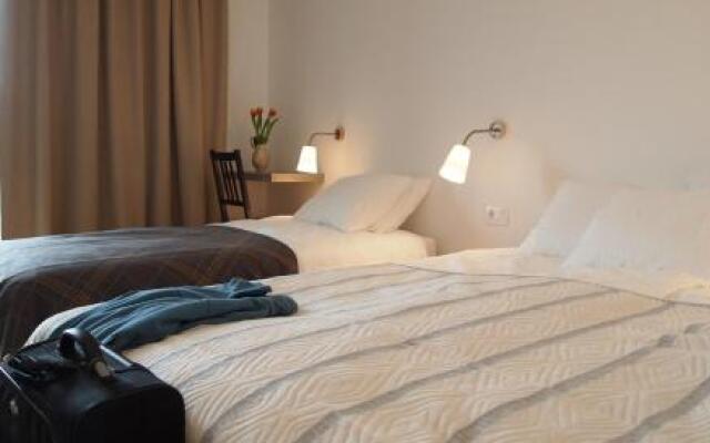 Bed & Breakfast Base Camp