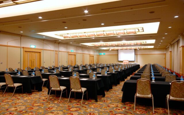 Rusutsu Resort Hotel & Convention