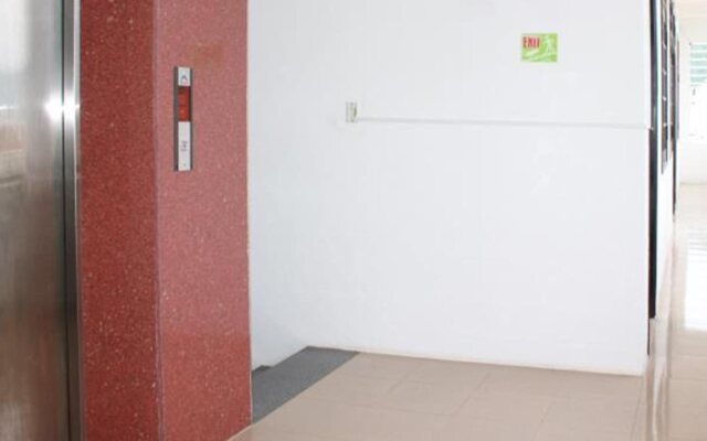 Ngoi Nha Xanh