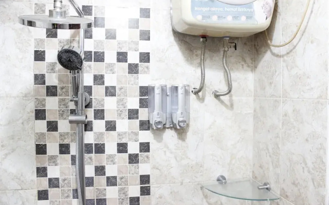Parquette 2BR Gateway Ahmad Yani Cicadas Apartment