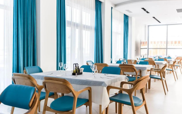 Mirage Beach Spa Hotel