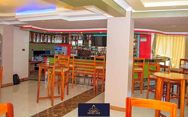 Hotel Taji