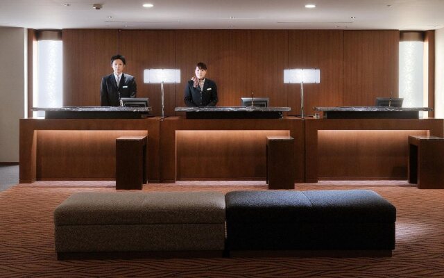 Toba Hotel International