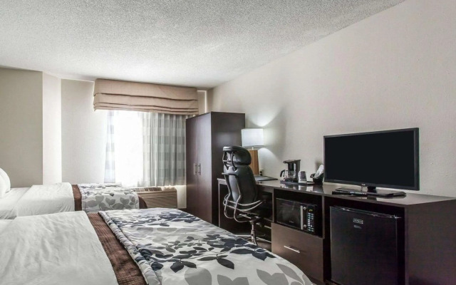 Sleep Inn & Suites Near I-90 and Ashtabula