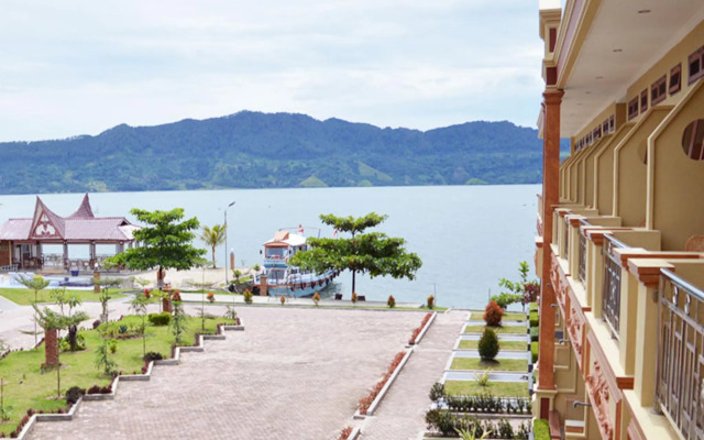Rogate Beach Hotel