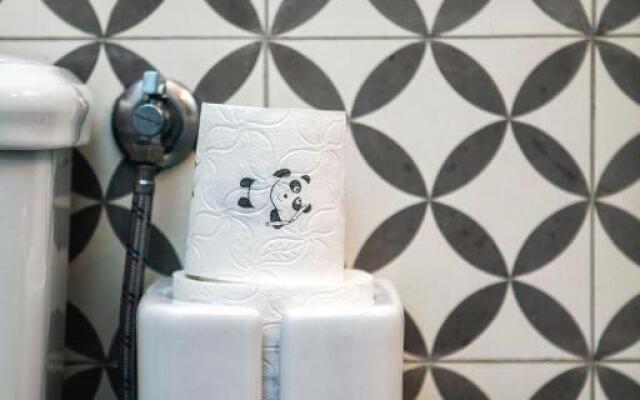 Royal Residence by OTR