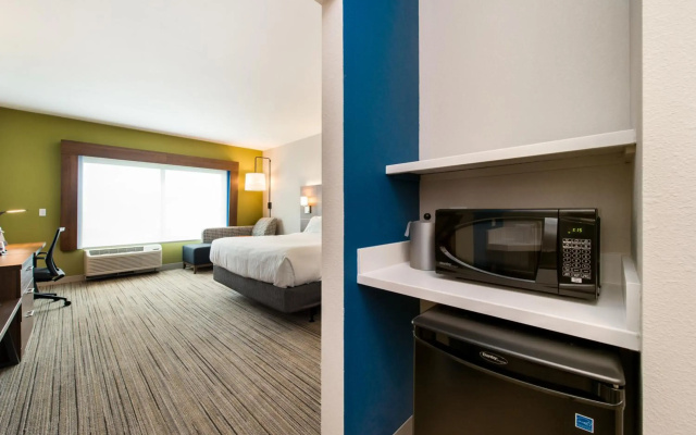 Holiday Inn Express & Suites Carrollton West by IHG