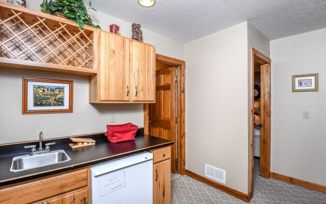 On Eagle's Wings 4 Bedroom House