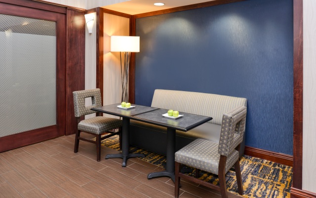 Hampton Inn & Suites Muncie