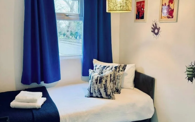 Peaceful Retreat in Telford With Modern Amenities