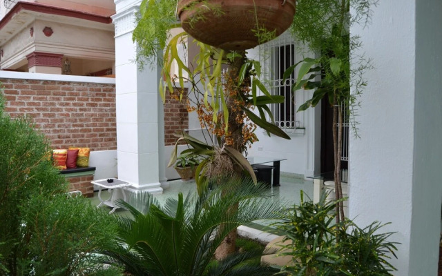 Alas Habana B&B