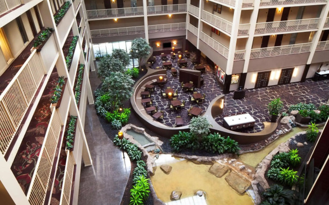 Embassy Suites by Hilton Philadelphia Airport