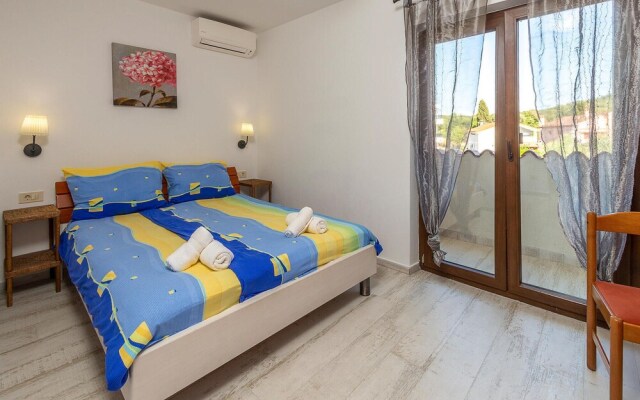 Awesome Home in Rovinj With Wifi and 6 Bedrooms