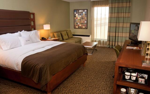 DoubleTree by Hilton Collinsville - St. Louis