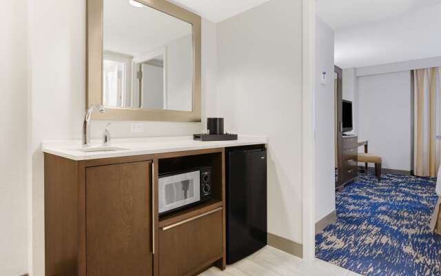 Embassy Suites by Hilton Alexandria Old Town