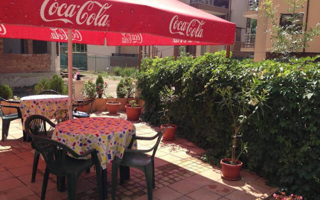 Sunshine Family Hotel