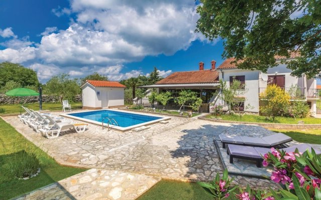 Nice Home in Malinska With Wifi and 3 Bedrooms
