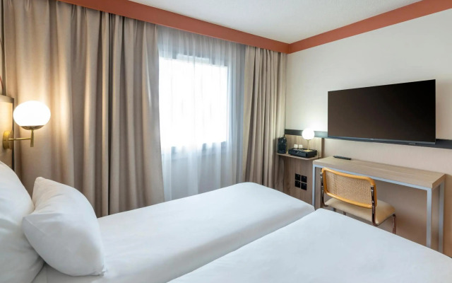 Sure Hotel by Best Western Caen Mémorial
