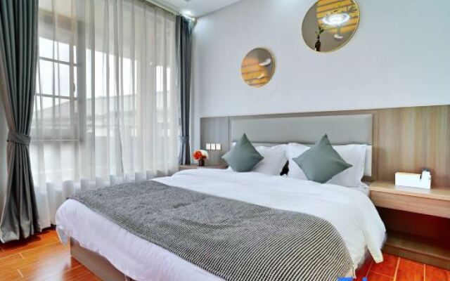 Tingfeng Courtyard Inn