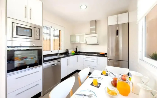 Casa Eva in Nerja With 3 Bedrooms and 3 Bathrooms