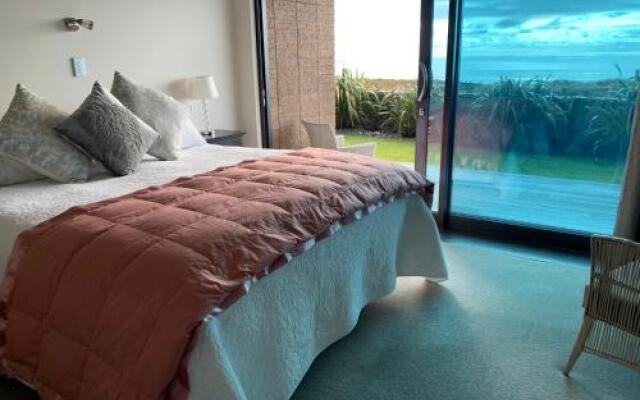 Sunbrae Shores Retreat