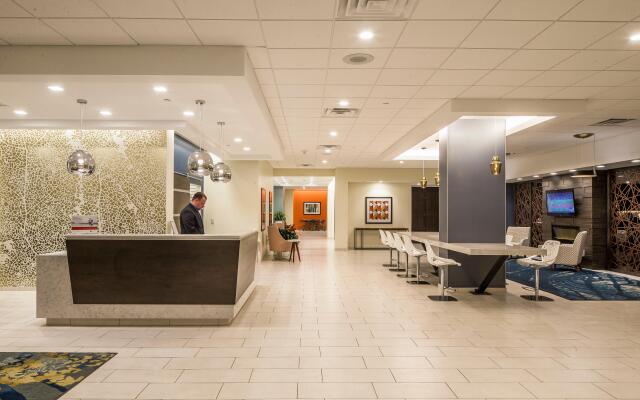 Crowne Plaza Suites Pittsburgh South by IHG