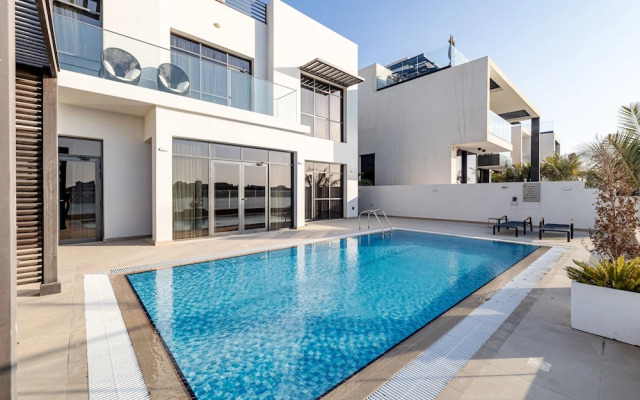 Luxurious 5 Bed Villa 60B Palm Jumeirah