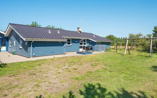 8 Person Holiday Home in Ulfborg