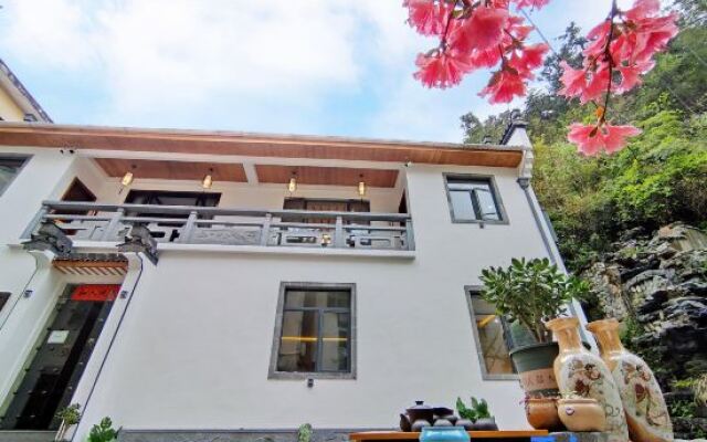 Tingtao Bieyuan Hostel