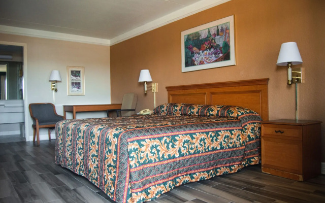 America's Inn Sugarland Stafford