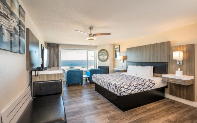 Sailor Jack's Oceanfront Inn