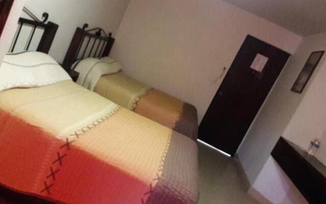 Uke Inn Hotel & Suites Teran