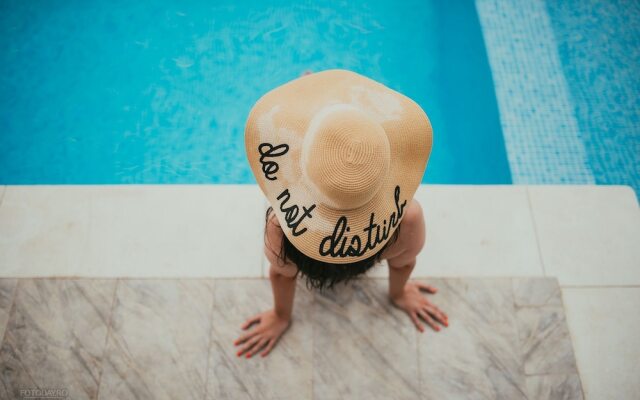 Sangria Luxury Family