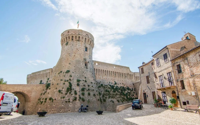 Scenic Apartment in Ascoli Piceno with Hot Tub