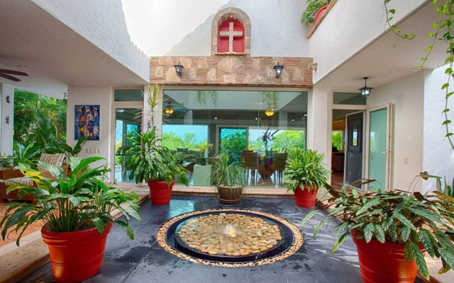 Ventanas al Mar 4 BR by Casago