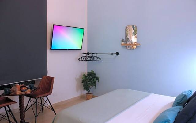 Little Suite Capri