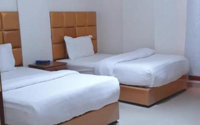 Al Quba Al Thahbia Hotel Suites 2