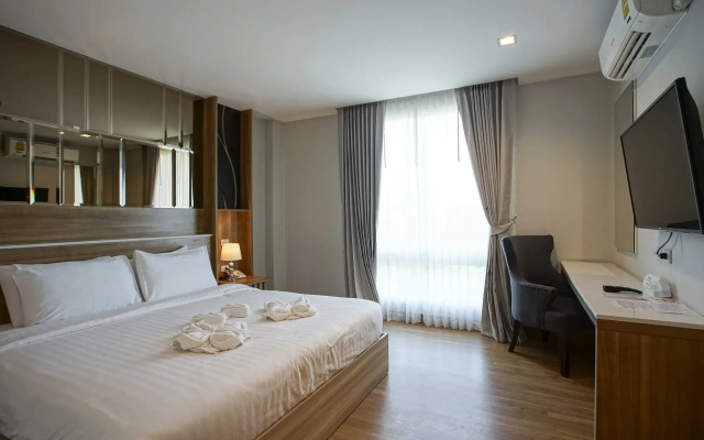 Nantra Chiangmai Riverfront Hotel