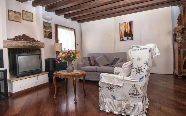 Grimaldi Apartments - Al Timone