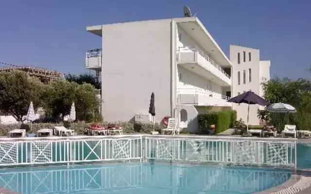Hotel Alkmini
