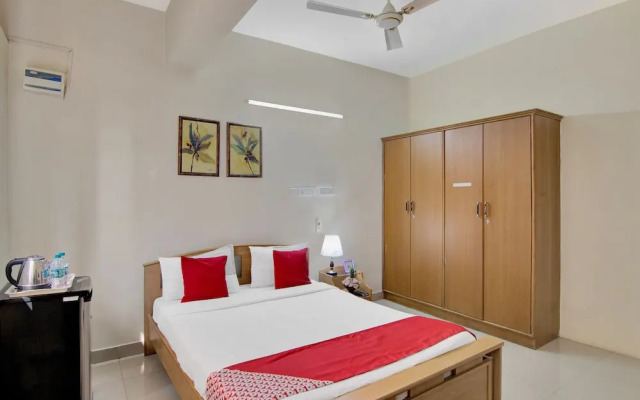 OYO 20008 SilverKey Madhapur