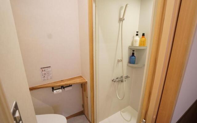 Poly Hostel 2 Namba