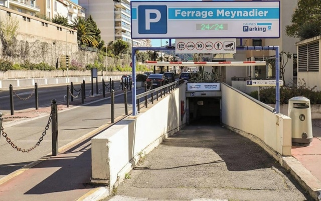 Ref 675937 in Cannes