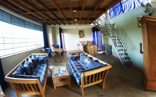 Yellow Haven Lodge